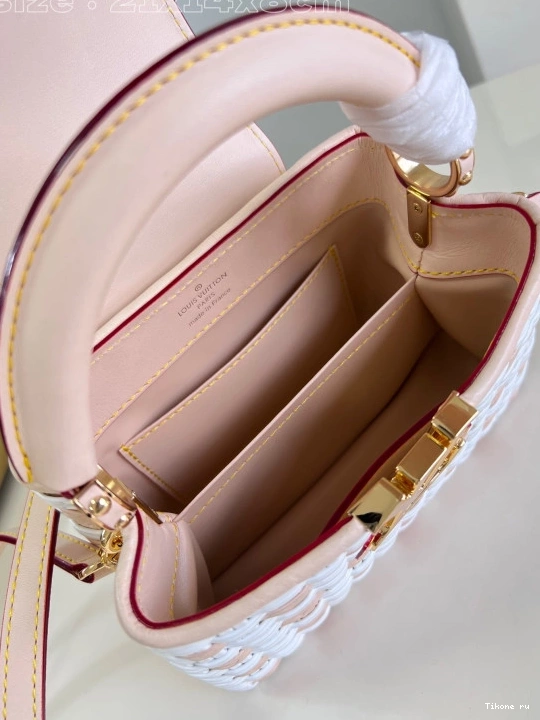 Cheap MINI-21*14*8CM CAPUCINES LOUIS VUITTON 0814
